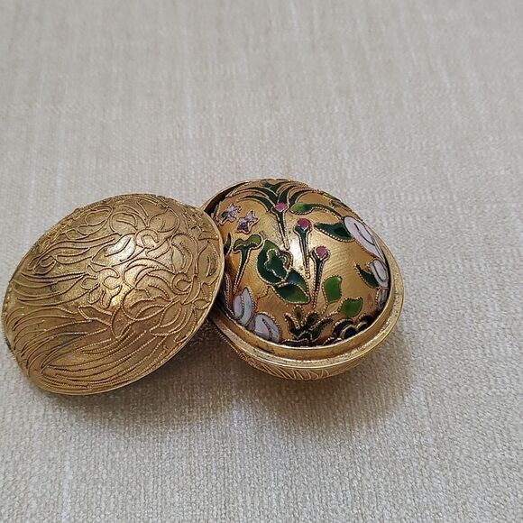 Cloisonne Gold Nesting Egg and Box Hand Painted Enamel Floral and Bird Vintage - Picture 6 of 11